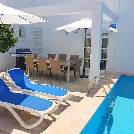 In Picafort, Nahe Playa De Muro, 4 X Schlafzimmer Mit Bad בית נופש *